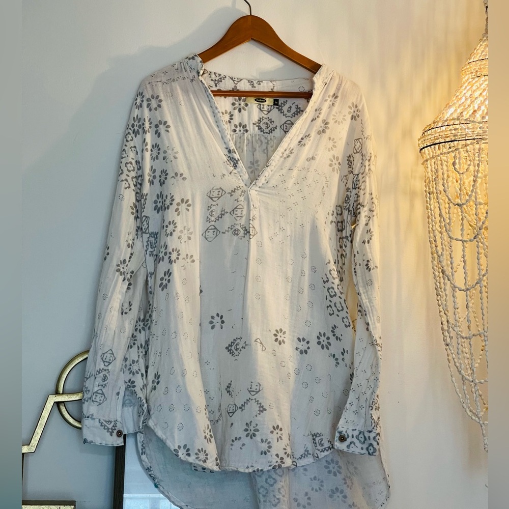Dolma long sleeve blouse Sz Med